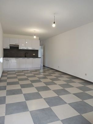 Appartement te huur - Photo 1
