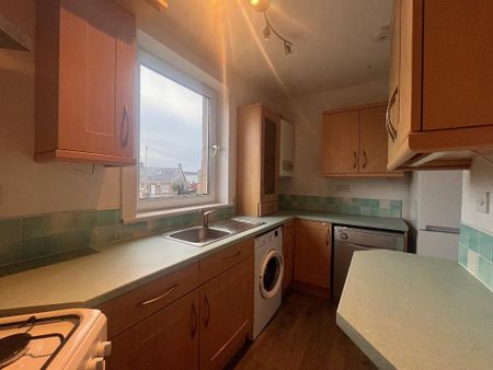 2 bedroom flat to rent - Photo 5