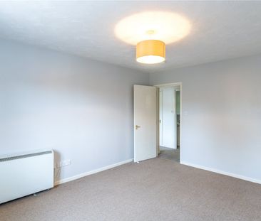 De La Warre Court, - Photo 5