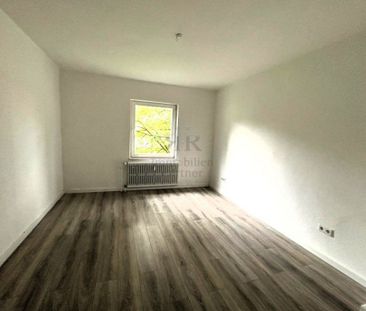 Kleine 3,5 Raum Wohnung mit Balkon im 2. Obergeschoss - Foto 5