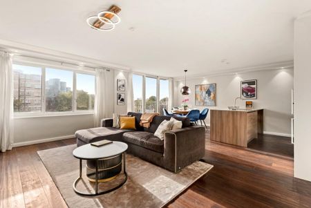 3 bedroom flat to rent - Photo 5