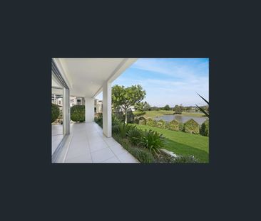 Luxury Living with Lake Views – Secure, Spacious & Beautifully Renovated - Photo 5