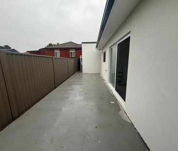 Near New Granny Flat available!!!! - Photo 1