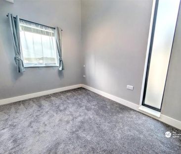 4 bedroom detached house to rent - Photo 3