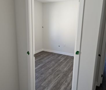 For Lease - 2036 Horace Duncan Crescent, Oshawa, Ontario - Photo 3