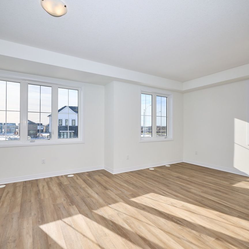 For Lease - 98 Feather Road, Welland, Ontario - Photo 1