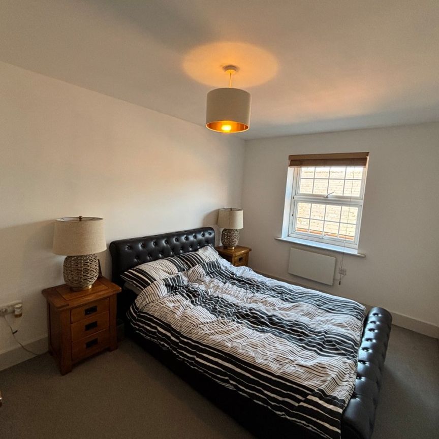 Victoria Court, Farndon Road, Newark, Notts, NG24 - Photo 1