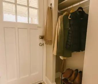 Loft-Style 2 Bedroom For Rent in Quiet and Historic Peterborough Ne... - Photo 1