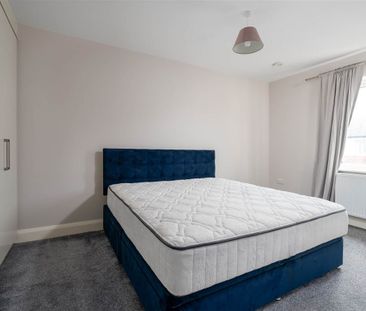 2 Hallwell Drive, Adamstown, Lucan, County Dublin - Photo 3