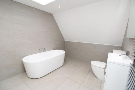 3 bedroom apartment to rent - Photo 5