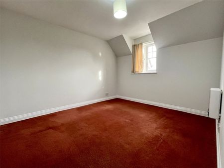 Gould Close, Newbury, Berkshire, RG14 - Photo 4