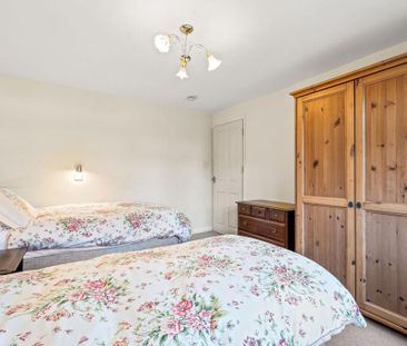 3 bedroom detached bungalow to rent - Photo 4