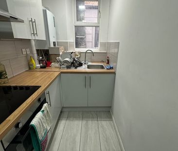 3 Bed Flat, Fulham Road, SW6 - Photo 6