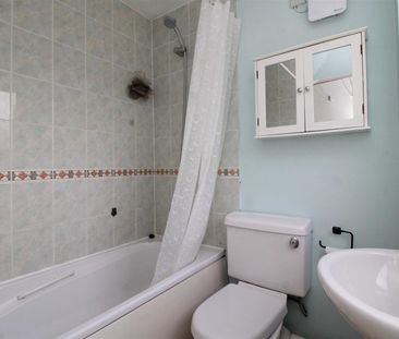 Juniper Crescent, Longthorpe, Peterborough - Photo 2