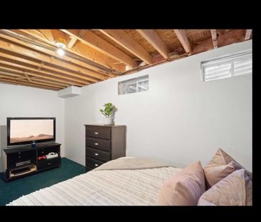 For Lease - 83 Monaco Court, Brampton, Ontario - Photo 4