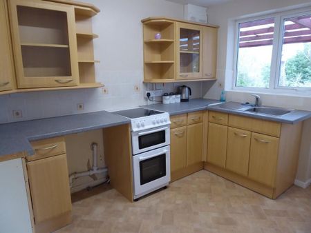 2 bedroom bungalow to rent - Photo 4