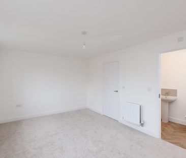 4 bedroom terraced house to rent - Photo 6