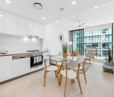 Urban Oasis: Stylish Inner-City Apartment with Resort-Style Ameniti... - Photo 2