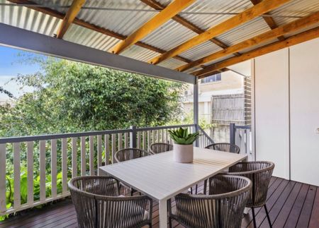 384A Annerley Road, Annerley QLD 4103 - House For Rent | Domain - Photo 3