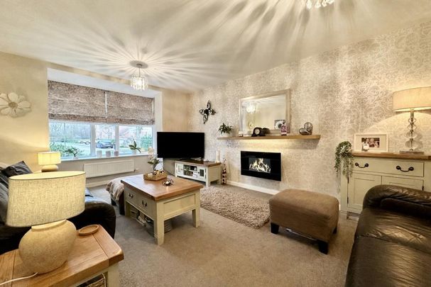 4 bedroom detached house to rent - Photo 1