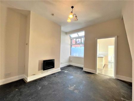 2 bedroom terraced house to rent - Photo 2