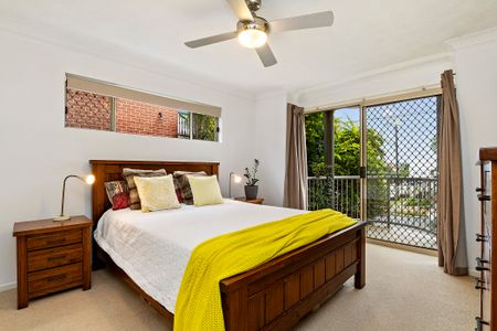 1/102 Racecourse Road, Ascot QLD 4007 - Apartment For Rent | Domain - Photo 2