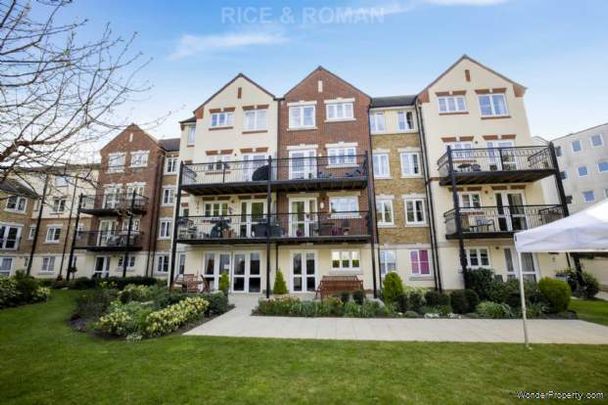 1 bedroom property to rent in Walton On Thames - Photo 1