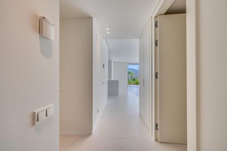 Apartment in Ojén, Costa del Sol - Photo 3