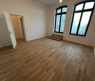 Erstbezug nach Sanierung - Attraktive 3- Zimmer Wohnung mit EBK und... - Foto 1