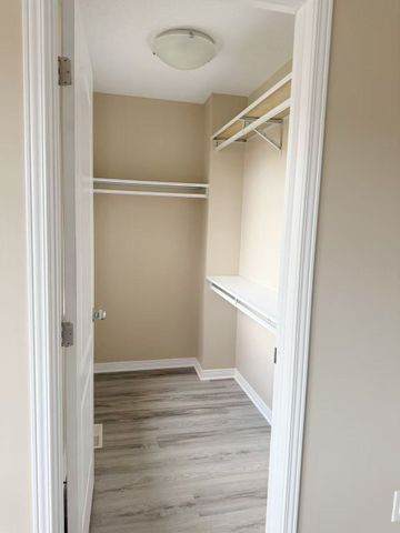 For Lease - 212 Losino Crescent, Kanata, Ontario - Photo 2