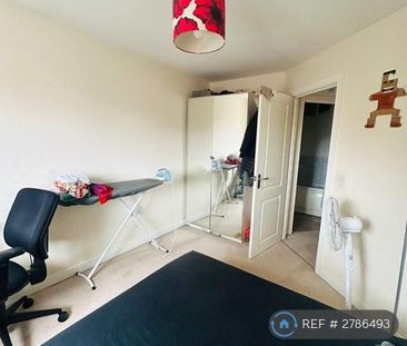 3 bedroom semi-detached house to rent - Photo 5