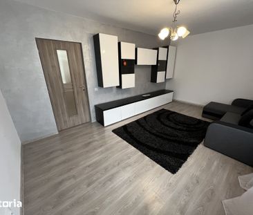 Apartament 2 camere decomandat,renovat, zona Centrala - Photo 1