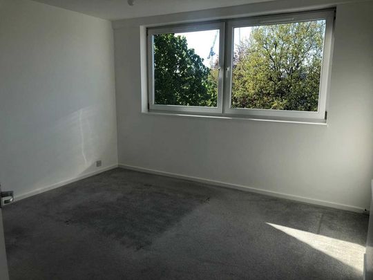 3 bedroom apartment to rent - Photo 1