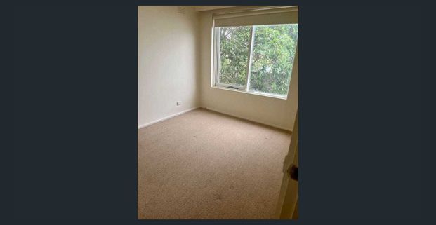 Stylish Split Level Living - Photo 1