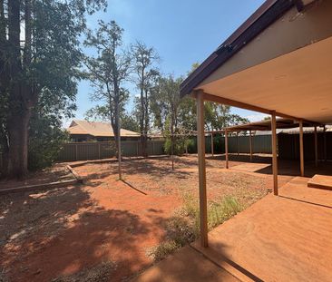 FULLY FENCED, BRICK 3x1!! - Photo 6