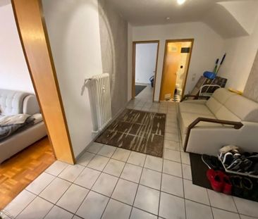 Helle Wohnung - frisch renoviert vor Einzug - Foto 1