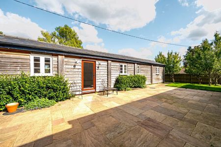 Grayswood Road, Haslemere - 2 bedrooms Property for lettings - Seymours - Photo 5