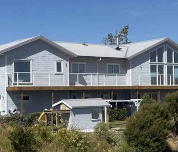 Coastal Living with Sauna - Photo 3