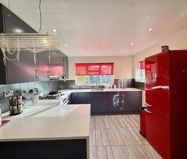 3 bedroom semi-detached house to rent - Photo 6