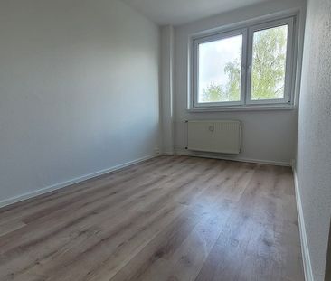 NEUER BODEN UND SEPARATE KÜCHE + BALKON in KAPPEL - Photo 3