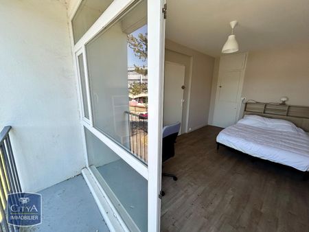 Location Appartement 4 pièces 73m² MONT ST AIGNAN 76130 - Photo 4