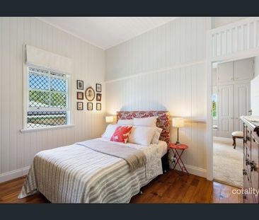 Stunning Character Home in a Sought-After South Toowoomba Location - Photo 5