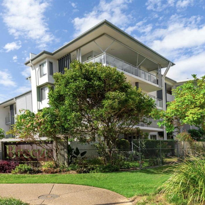 Luxury 2-bed apartment close to beach, Breeze the Boardwalk - Photo 1