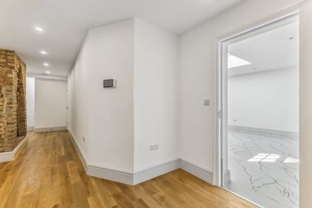 3 bedroom flat to rent - Photo 2