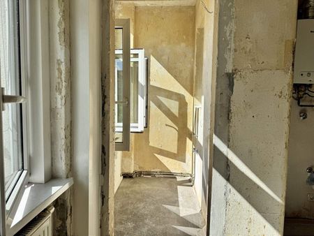 Erstbezug nach Komplettsanierung: 4-Raumwohnung mit Wintergarten in der Neustadt! - Photo 4