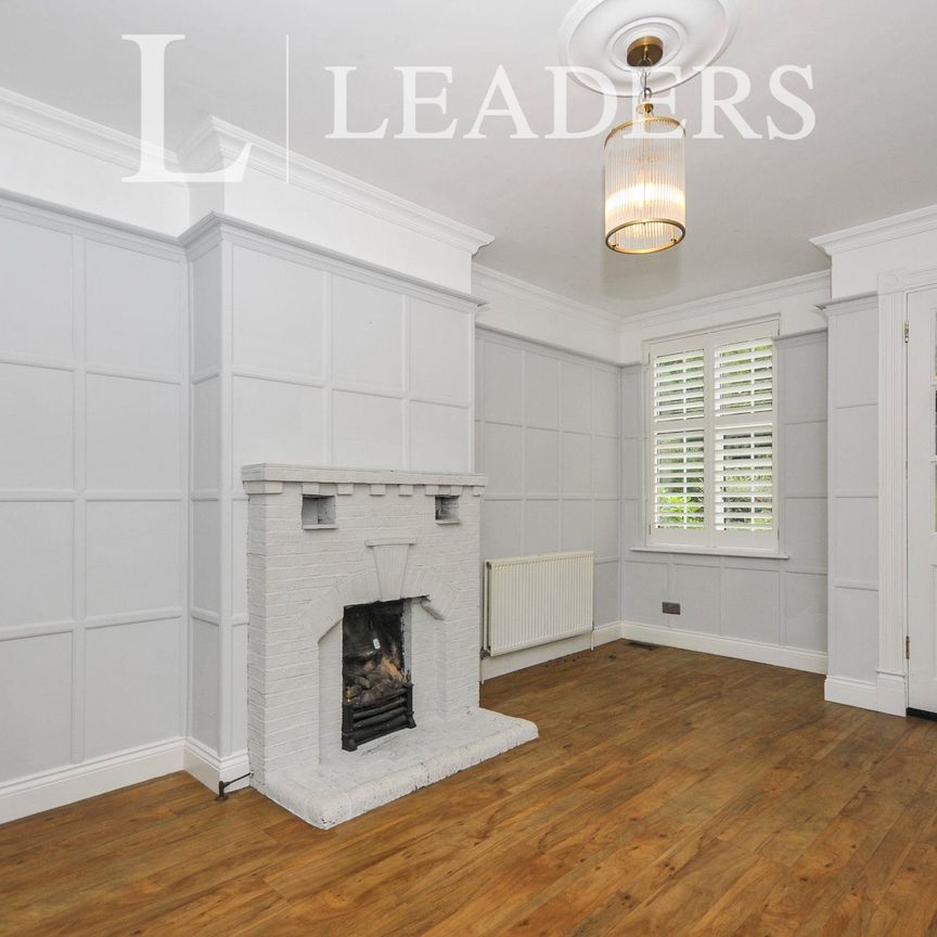 4 bedroom house to rent Mays Hill Road, BR2 - Photo 1