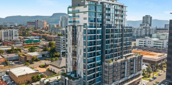 Executive apartment with stunning views - Photo 3