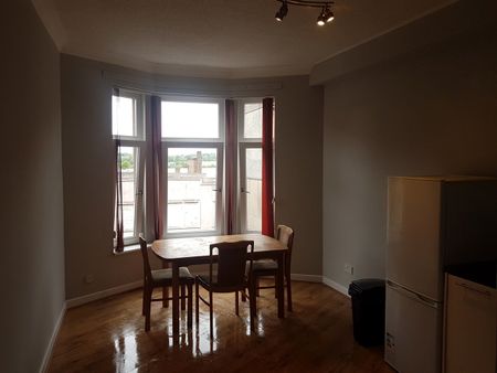 2 Bed Flat, Westmuir Street, G31 - Photo 2