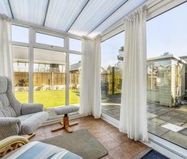 2 bedroom detached bungalow to rent - Photo 6