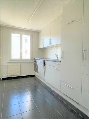 grosszügige 4 1/2 Zimmer-Wohnung in familienfreundlichem Wohnquartier - Photo 5